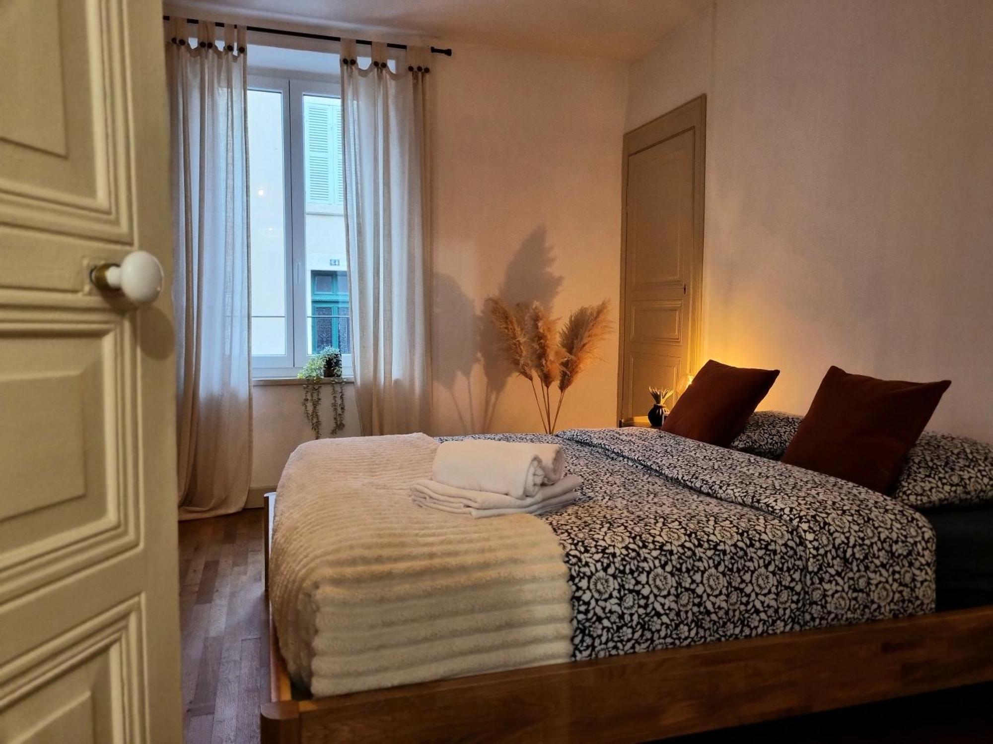 La Jeannette - Proche Gare-Centre, 2 Lits, Terrasse Villa Châteauroux Eksteriør bilde