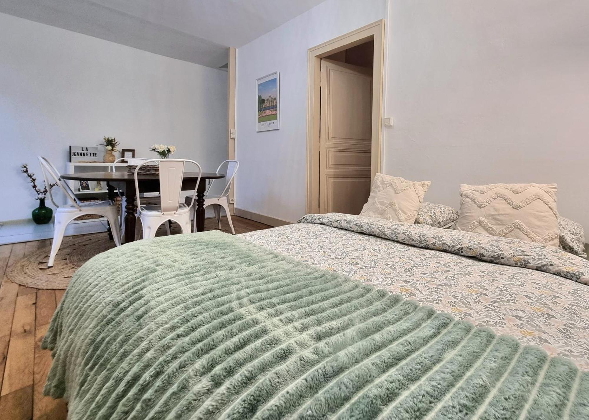 La Jeannette - Proche Gare-Centre, 2 Lits, Terrasse Villa Châteauroux Eksteriør bilde